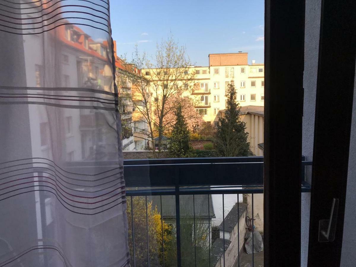 Central-Apartment-Adria Σααρμπρύκεν Εξωτερικό φωτογραφία